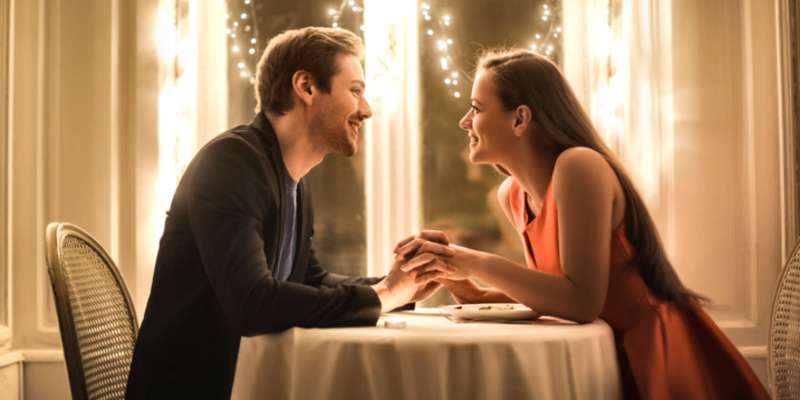 10 Tips Fashion untuk Malam Kencan: Tampil Stylish dengan Gaya yang Sederhana