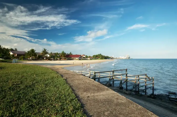 Pantai Melawai Balikpapan: Destinasi Wisata Bahari dengan Nuansa Romantis dan Alami