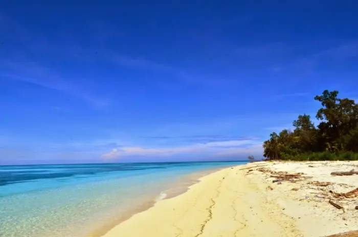 Pulau Lanjukang Makassar, Surga Tersembunyi dengan Panorama Laut yang Menakjubkan
