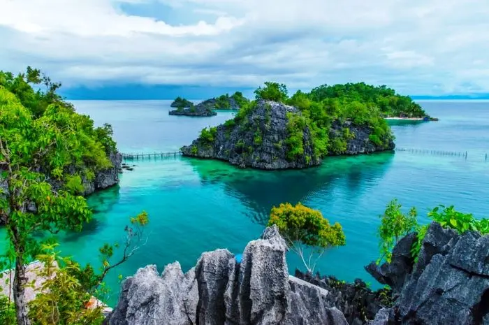 10 Destinasi Wisata di Sulawesi Utara yang Menawarkan Keindahan Alam Menakjubkan