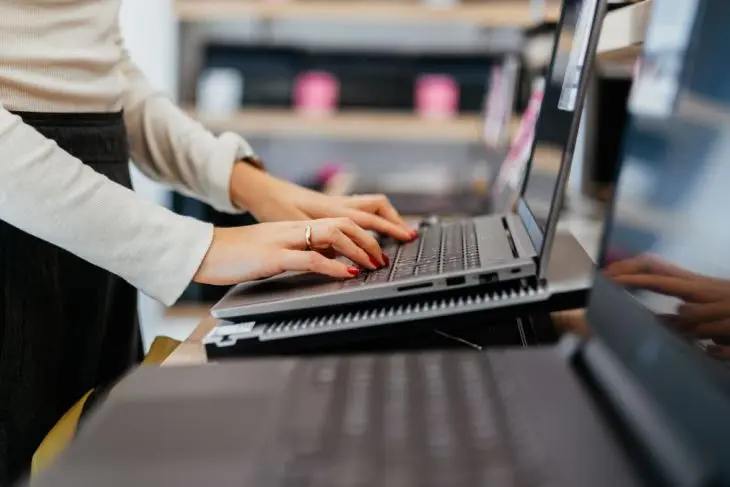 Laptop Baru vs Second: Pertimbangan Sebelum Membeli agar Tidak Menyesal